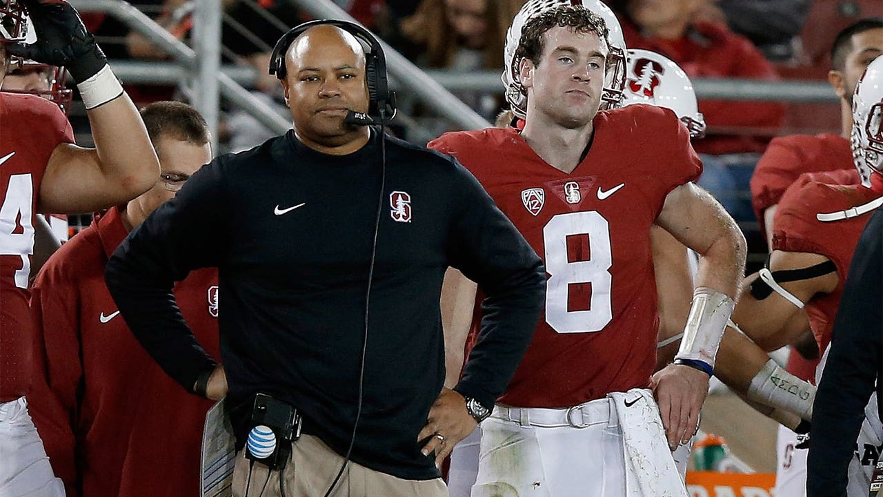 AP Picks: Playoff contenders scoreboard watching Pac-12